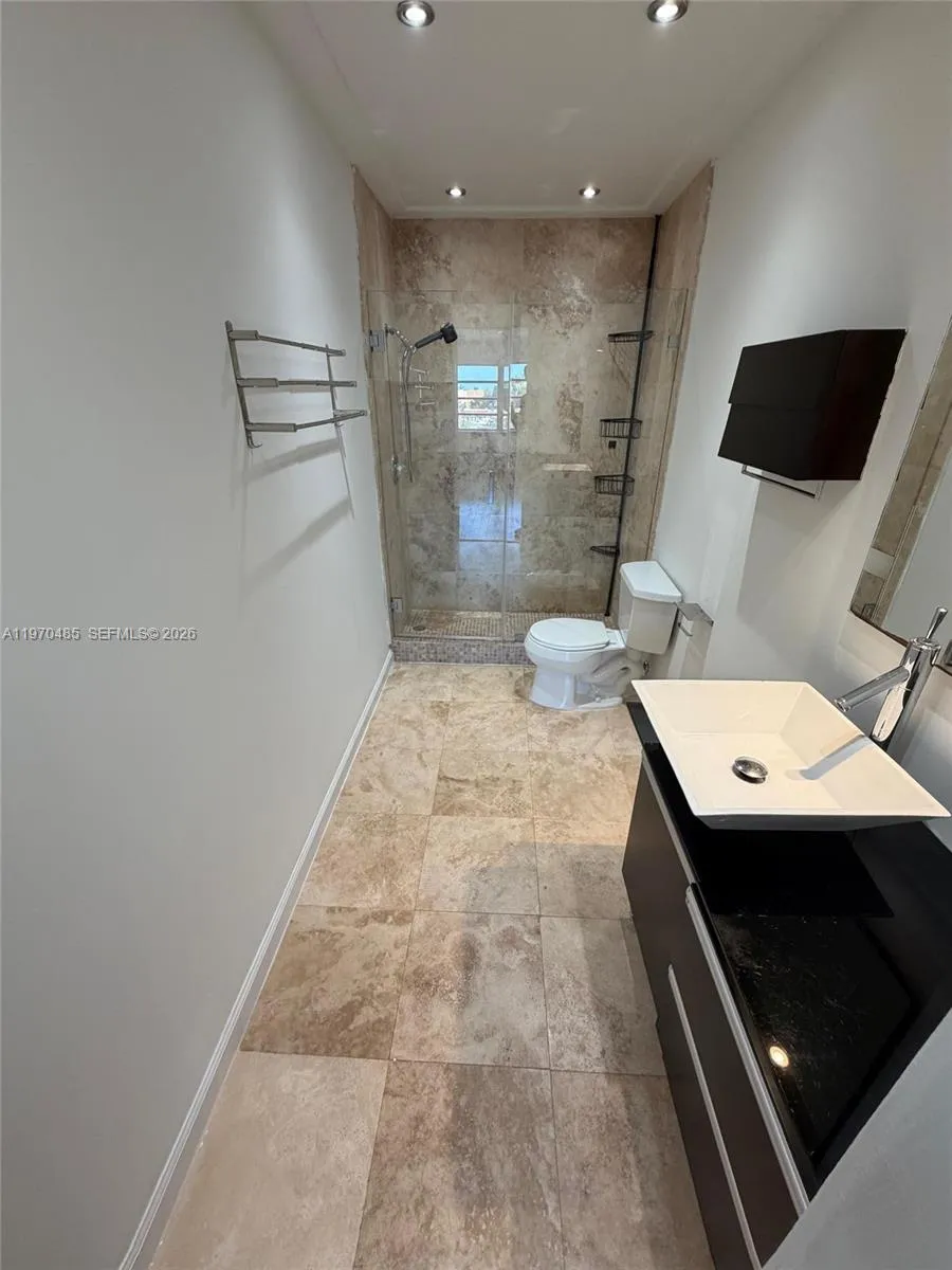 4670 W 13th Ln 523, Hialeah, Florida 33012, Hialeah, Florida 33012, 2 Bedrooms Bedrooms, ,2 BathroomsBathrooms,Residential Lease,For Rent,4670 W 13th Ln 523, Hialeah, Florida 33012,A11970485