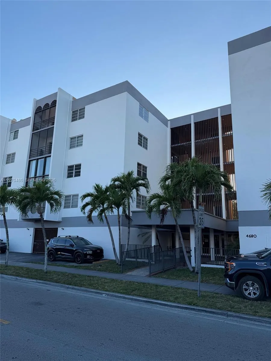 4670 W 13th Ln 523, Hialeah, Florida 33012, Hialeah, Florida 33012, 2 Bedrooms Bedrooms, ,2 BathroomsBathrooms,Residential Lease,For Rent,4670 W 13th Ln 523, Hialeah, Florida 33012,A11970485