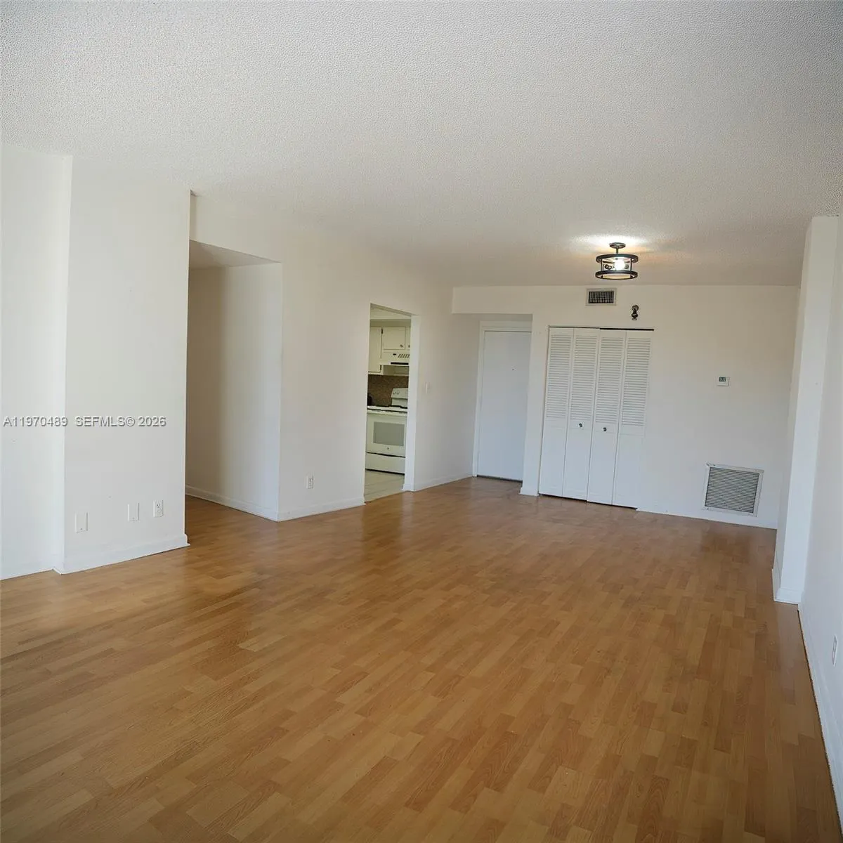 901 Hillcrest Dr 504, Hollywood, Florida 33021, Hollywood, Florida 33021, 2 Bedrooms Bedrooms, ,2 BathroomsBathrooms,Residential,For Sale,901 Hillcrest Dr 504, Hollywood, Florida 33021,A11970489