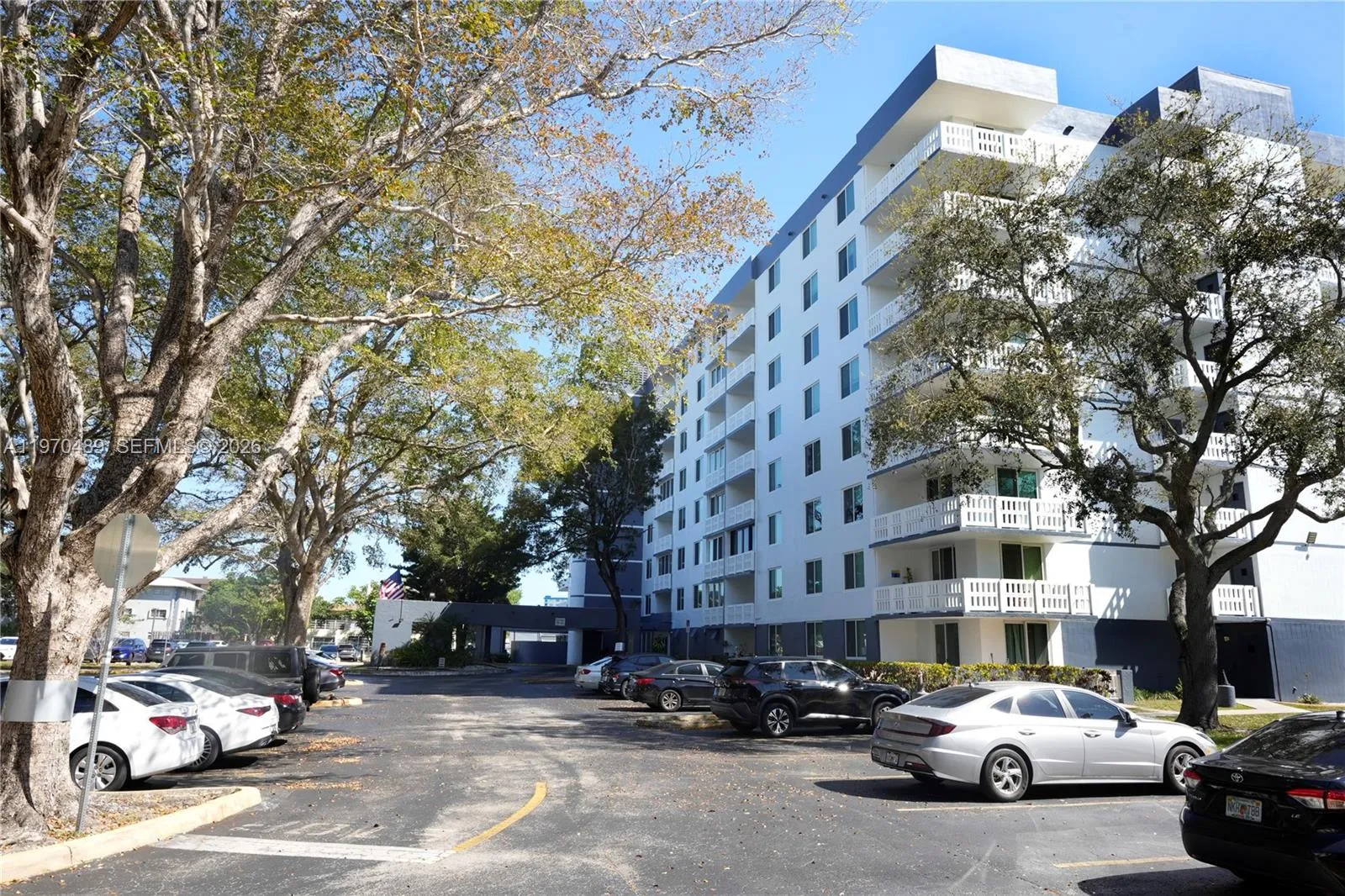 901 Hillcrest Dr 504, Hollywood, Florida 33021, Hollywood, Florida 33021, 2 Bedrooms Bedrooms, ,2 BathroomsBathrooms,Residential,For Sale,901 Hillcrest Dr 504, Hollywood, Florida 33021,A11970489