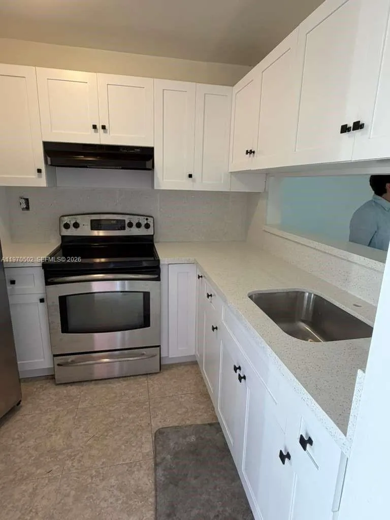 3396 Foxcroft Rd 113, Miramar, Florida 33025, Miramar, Florida 33025, 2 Bedrooms Bedrooms, ,2 BathroomsBathrooms,Residential,For Sale,3396 Foxcroft Rd 113, Miramar, Florida 33025,A11970502