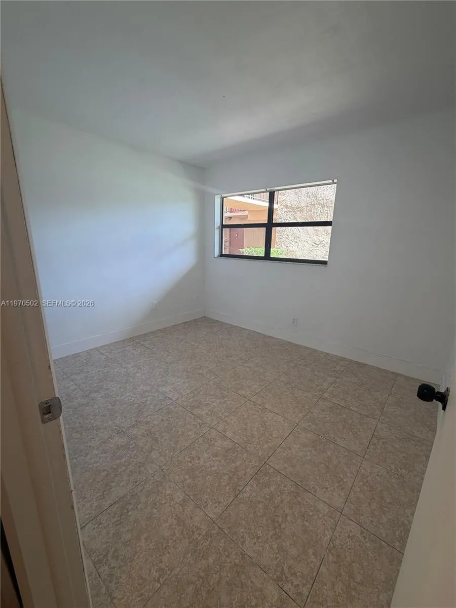 3396 Foxcroft Rd 113, Miramar, Florida 33025, Miramar, Florida 33025, 2 Bedrooms Bedrooms, ,2 BathroomsBathrooms,Residential,For Sale,3396 Foxcroft Rd 113, Miramar, Florida 33025,A11970502