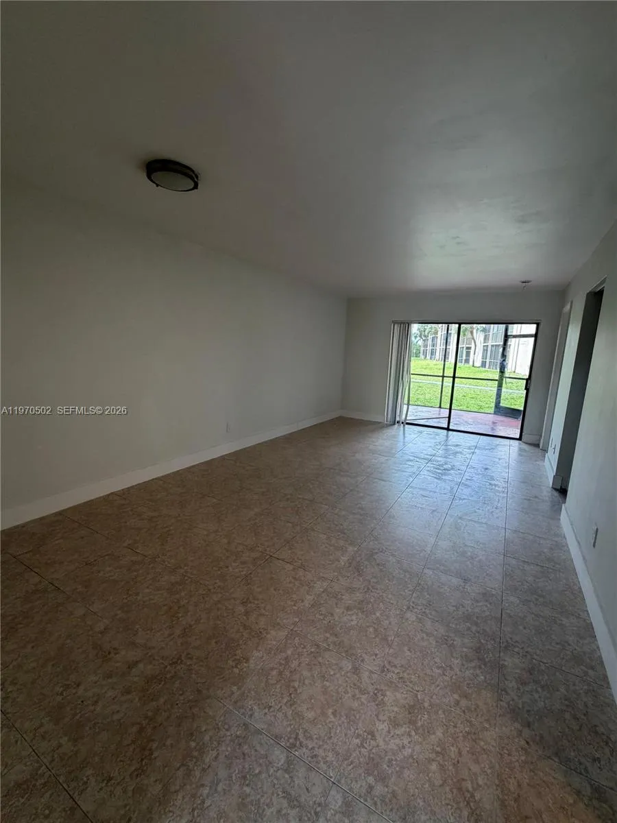 3396 Foxcroft Rd 113, Miramar, Florida 33025, Miramar, Florida 33025, 2 Bedrooms Bedrooms, ,2 BathroomsBathrooms,Residential,For Sale,3396 Foxcroft Rd 113, Miramar, Florida 33025,A11970502