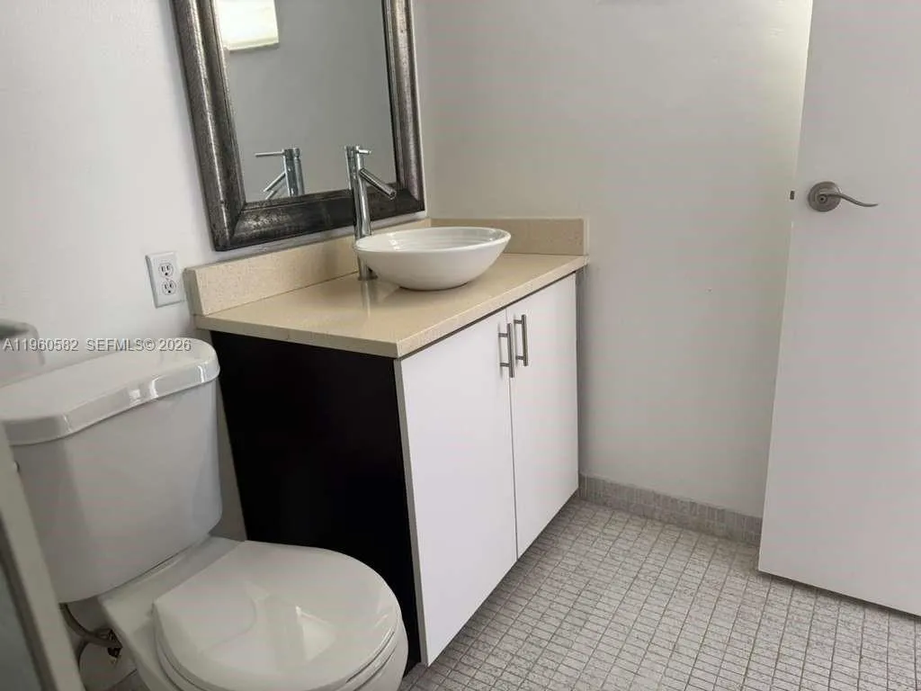 17011 N Bay Rd 709, Sunny Isles Beach, Florida 331, Sunny Isles Beach, Florida 33160, 2 Bedrooms Bedrooms, ,2 BathroomsBathrooms,Residential Lease,For Rent,17011 N Bay Rd 709, Sunny Isles Beach, Florida 331,A11960582