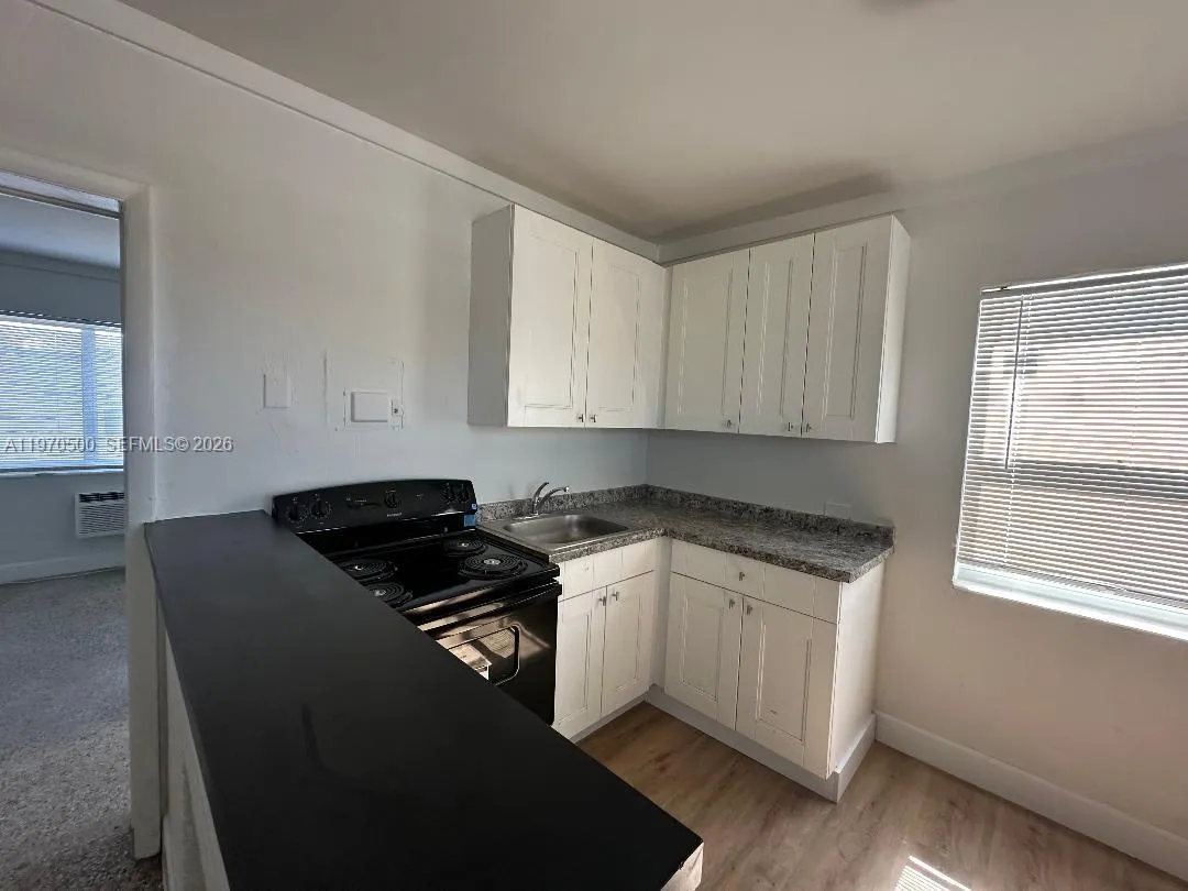 186 Nw 1st St 6, Homestead, Florida 33030, Homestead, Florida 33030, 1 Bedroom Bedrooms, ,1 BathroomBathrooms,Residential Lease,For Rent,186 Nw 1st St 6, Homestead, Florida 33030,A11970500