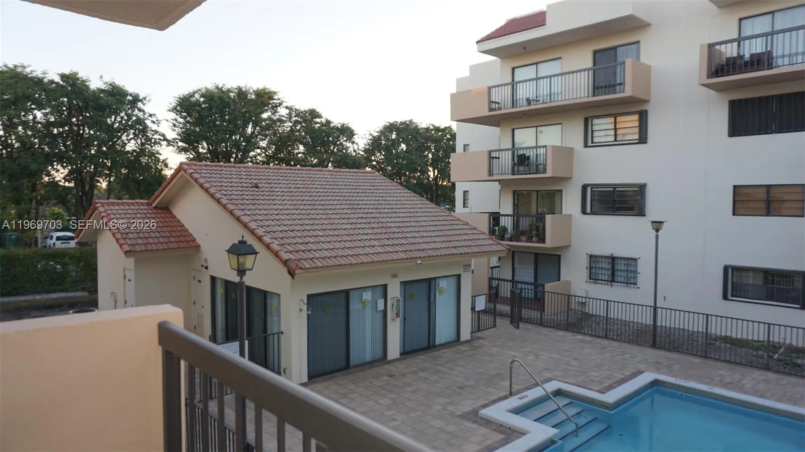 995 Sw 84th Ave 218, Miami, Florida 33144, Miami, Florida 33144, 2 Bedrooms Bedrooms, ,2 BathroomsBathrooms,Residential,For Sale,995 Sw 84th Ave 218, Miami, Florida 33144,A11969703