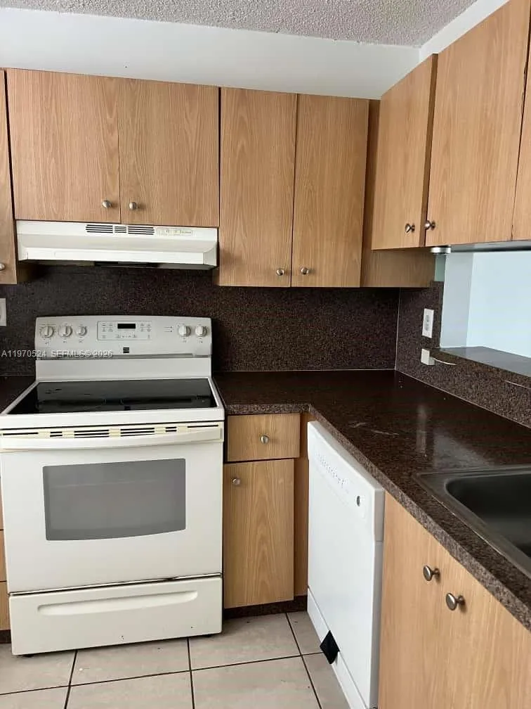 3470 Foxcroft Rd 307, Miramar, Florida 33025, Miramar, Florida 33025, 2 Bedrooms Bedrooms, ,2 BathroomsBathrooms,Residential,For Sale,3470 Foxcroft Rd 307, Miramar, Florida 33025,A11970524