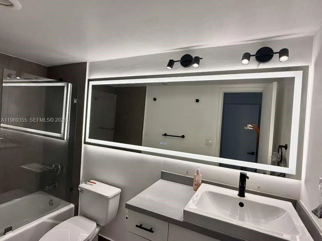 19370 Collins Ave 319, Sunny Isles Beach, Florida, Sunny Isles Beach, Florida 33160, 1 Bedroom Bedrooms, ,1 BathroomBathrooms,Residential,For Sale,19370 Collins Ave 319, Sunny Isles Beach, Florida ,A11969355