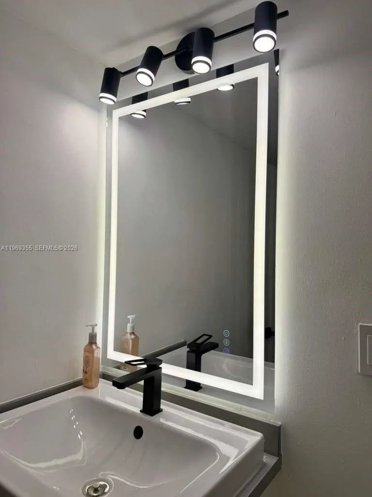 19370 Collins Ave 319, Sunny Isles Beach, Florida, Sunny Isles Beach, Florida 33160, 1 Bedroom Bedrooms, ,1 BathroomBathrooms,Residential,For Sale,19370 Collins Ave 319, Sunny Isles Beach, Florida ,A11969355