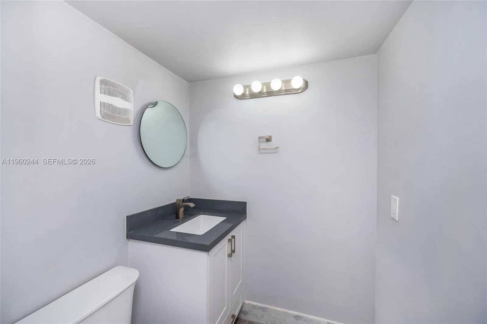 14271 Kendale Lakes Cir, Miami, Florida 33183, Miami, Florida 33183, 2 Bedrooms Bedrooms, ,2 BathroomsBathrooms,Residential Lease,For Rent,14271 Kendale Lakes Cir, Miami, Florida 33183,A11960244