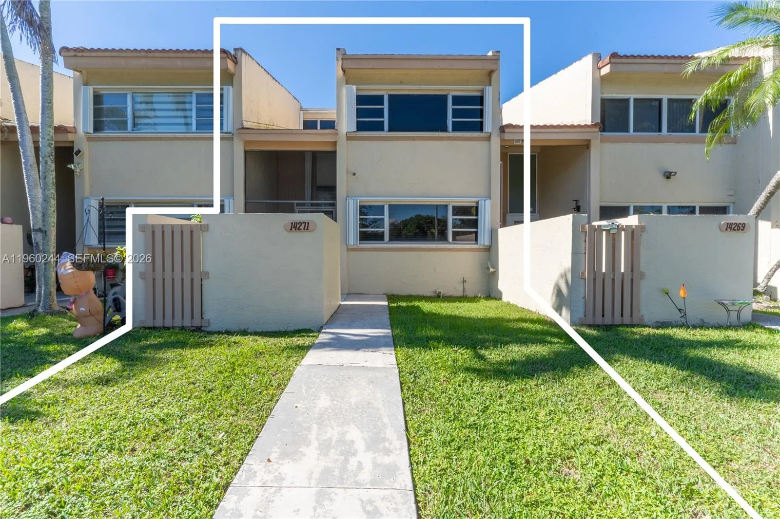 14271 Kendale Lakes Cir, Miami, Florida 33183, Miami, Florida 33183, 2 Bedrooms Bedrooms, ,2 BathroomsBathrooms,Residential Lease,For Rent,14271 Kendale Lakes Cir, Miami, Florida 33183,A11960244