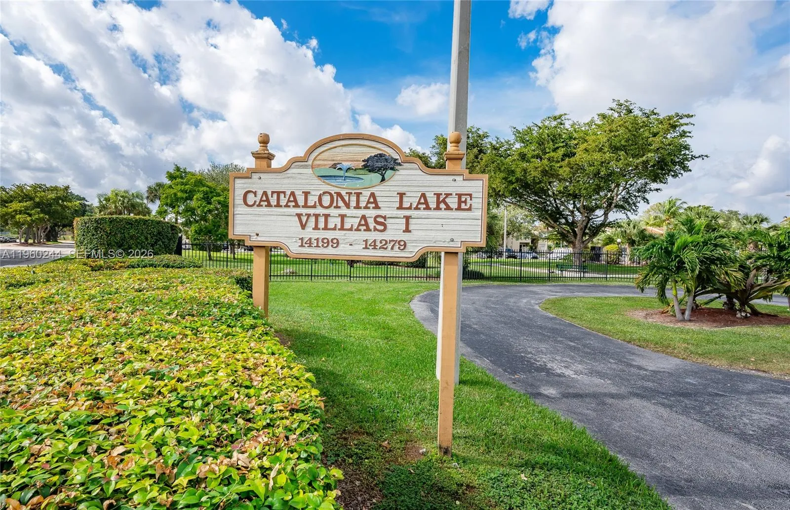 14271 Kendale Lakes Cir, Miami, Florida 33183, Miami, Florida 33183, 2 Bedrooms Bedrooms, ,2 BathroomsBathrooms,Residential Lease,For Rent,14271 Kendale Lakes Cir, Miami, Florida 33183,A11960244