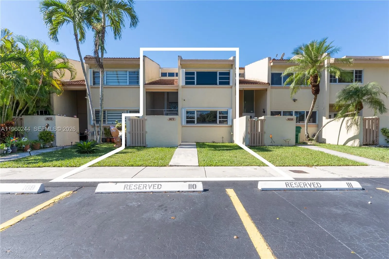 14271 Kendale Lakes Cir, Miami, Florida 33183, Miami, Florida 33183, 2 Bedrooms Bedrooms, ,2 BathroomsBathrooms,Residential Lease,For Rent,14271 Kendale Lakes Cir, Miami, Florida 33183,A11960244