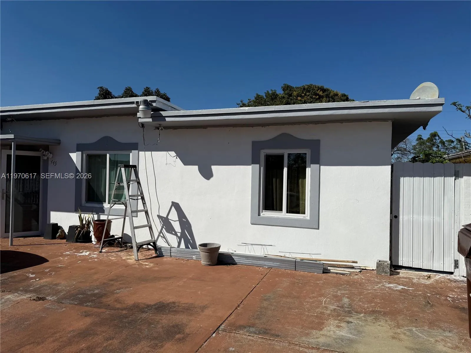 Hialeah, Florida 33013, 2 Bedrooms Bedrooms, ,1 BathroomBathrooms,Residential,For Sale,A11970617