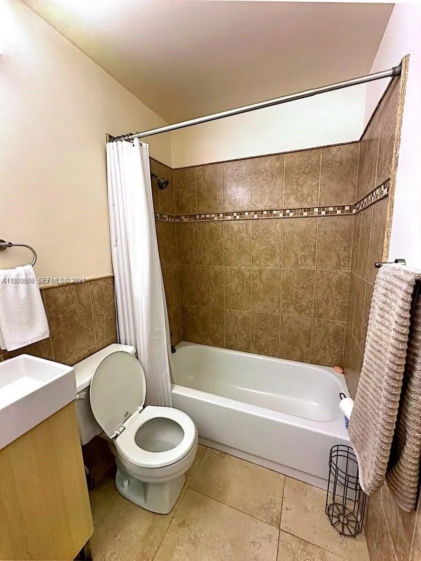 9729 Hammocks Blvd 207e, Miami, Florida 33196, Miami, Florida 33196, 2 Bedrooms Bedrooms, ,2 BathroomsBathrooms,Residential Lease,For Rent,9729 Hammocks Blvd 207e, Miami, Florida 33196,A11970566