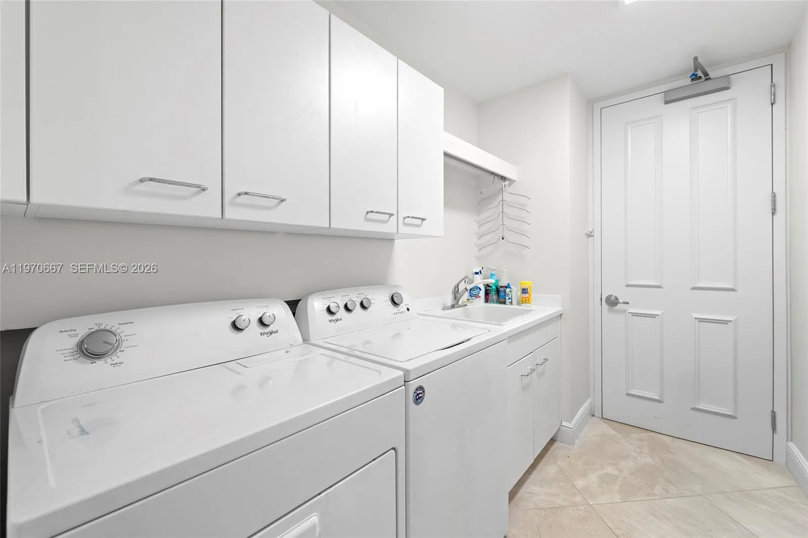 13621 Deering Bay Dr 601, Coral Gables, Florida 33, Coral Gables, Florida 33158, 3 Bedrooms Bedrooms, ,3 BathroomsBathrooms,Residential,For Sale,13621 Deering Bay Dr 601, Coral Gables, Florida 33,A11970667