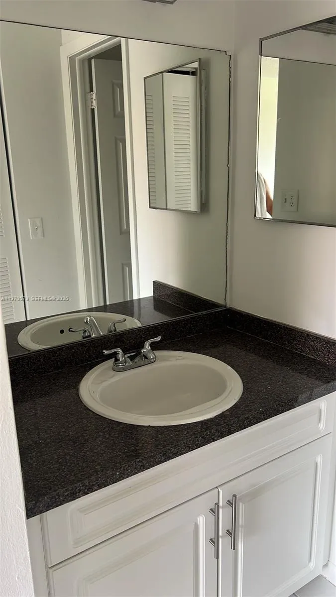 9808 Hammocks Blvd 203-23, Miami, Florida 33196, Miami, Florida 33196, 3 Bedrooms Bedrooms, ,2 BathroomsBathrooms,Residential,For Sale,9808 Hammocks Blvd 203-23, Miami, Florida 33196,A11970679