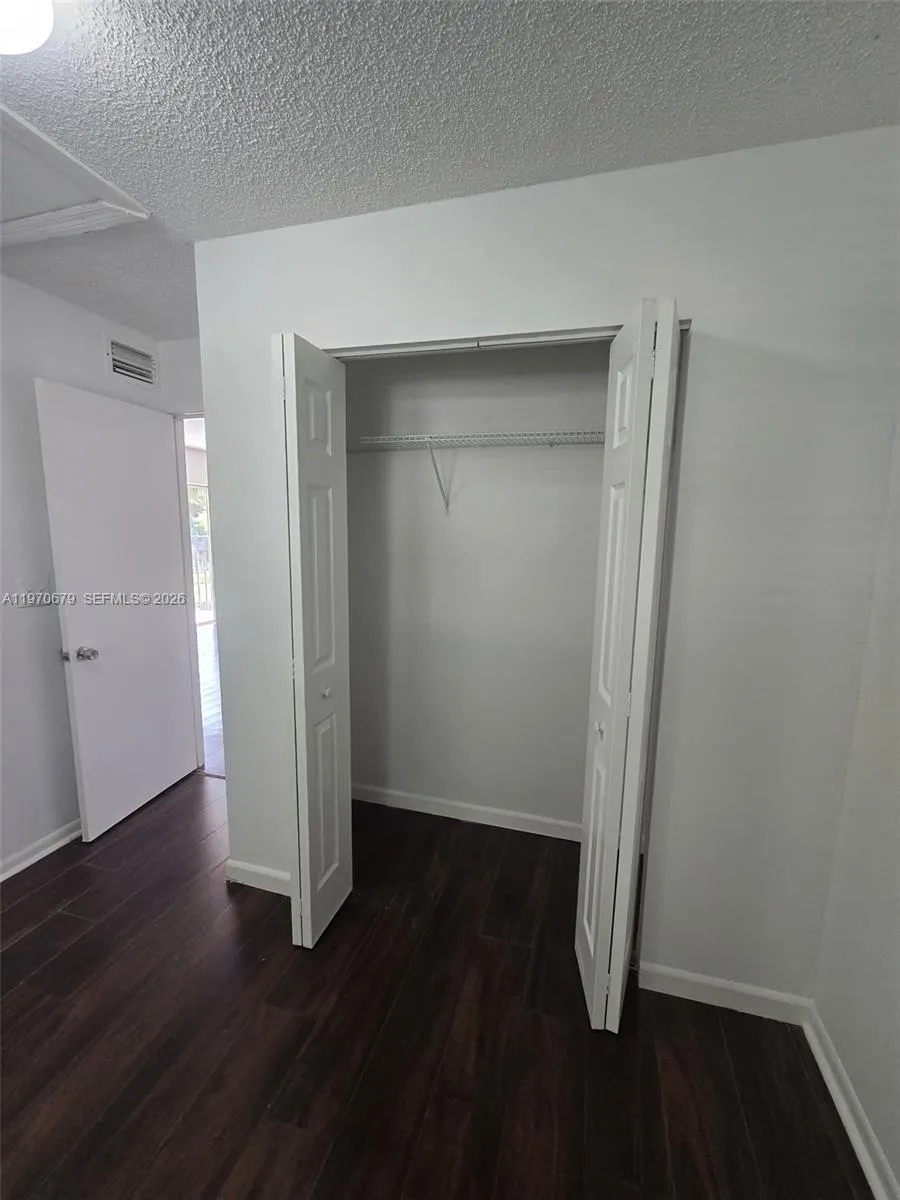 9808 Hammocks Blvd 203-23, Miami, Florida 33196, Miami, Florida 33196, 3 Bedrooms Bedrooms, ,2 BathroomsBathrooms,Residential,For Sale,9808 Hammocks Blvd 203-23, Miami, Florida 33196,A11970679