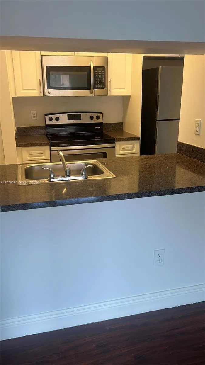 9808 Hammocks Blvd 203-23, Miami, Florida 33196, Miami, Florida 33196, 3 Bedrooms Bedrooms, ,2 BathroomsBathrooms,Residential,For Sale,9808 Hammocks Blvd 203-23, Miami, Florida 33196,A11970679