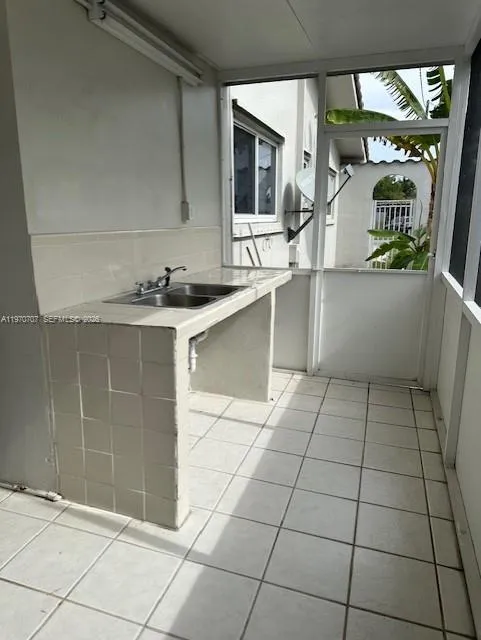 312 Sw 76th Ct 1, Miami, Florida 33144, Miami, Florida 33144, 2 Bedrooms Bedrooms, ,2 BathroomsBathrooms,Residential Lease,For Rent,312 Sw 76th Ct 1, Miami, Florida 33144,A11970707