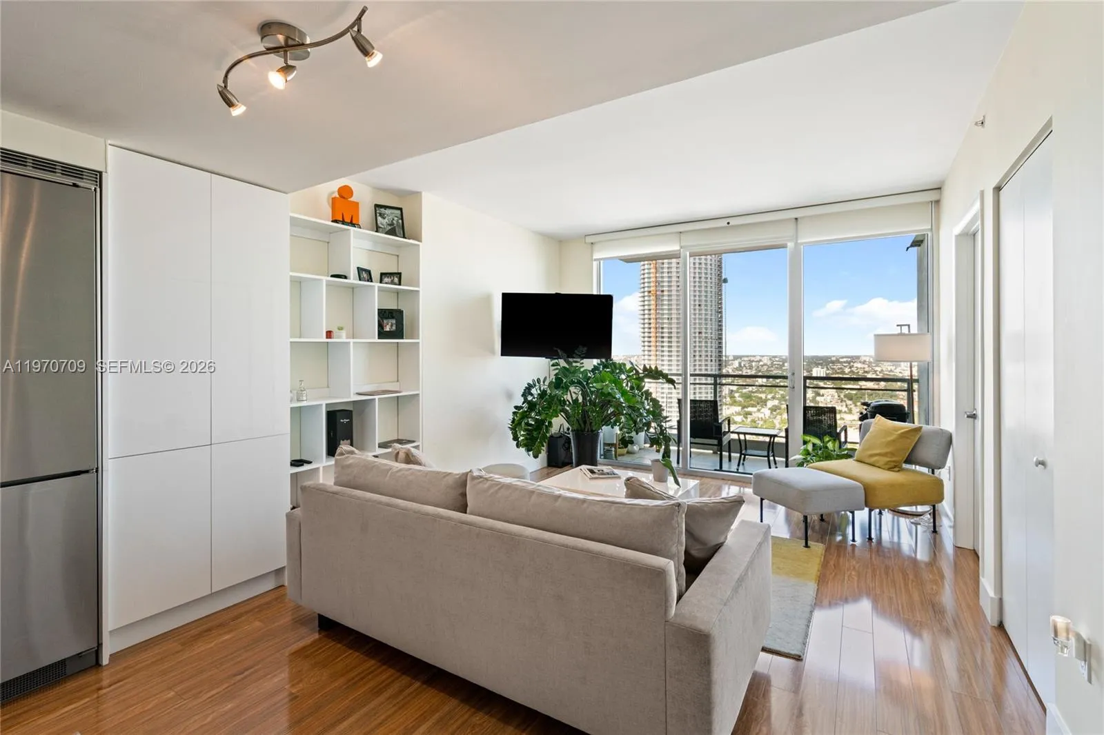 92 Sw 3rd St 3409, Miami, Florida 33130, Miami, Florida 33130, 1 Bedroom Bedrooms, ,1 BathroomBathrooms,Residential Lease,For Rent,92 Sw 3rd St 3409, Miami, Florida 33130,A11970709