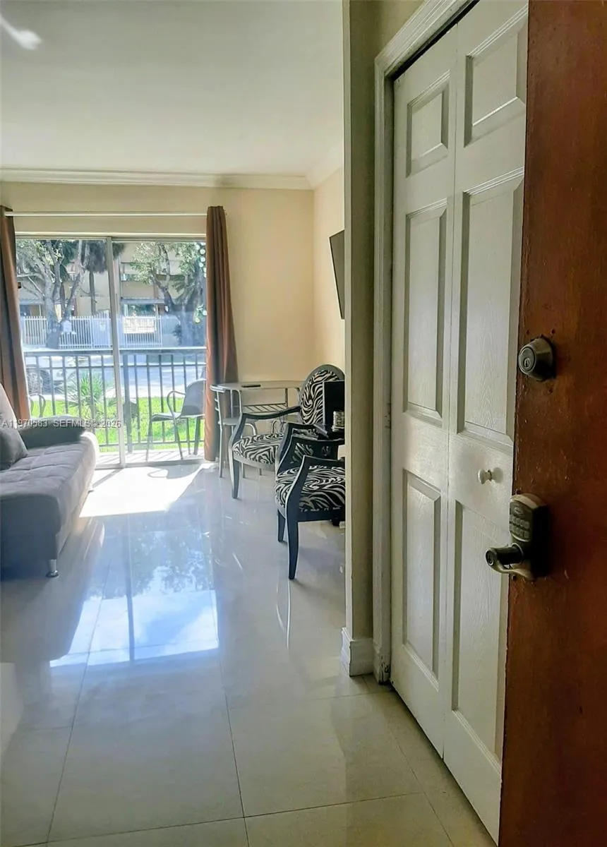 251 172nd St 112, Sunny Isles Beach, Florida 33160, Sunny Isles Beach, Florida 33160, 1 Bedroom Bedrooms, ,1 BathroomBathrooms,Residential,For Sale,251 172nd St 112, Sunny Isles Beach, Florida 33160,A11970583