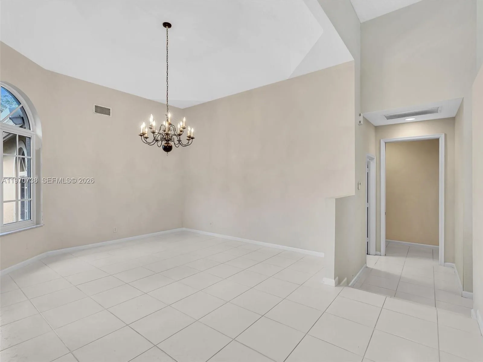 2756 Meadowood Dr 2756, Weston, Florida 33332, Weston, Florida 33332, 5 Bedrooms Bedrooms, ,5 BathroomsBathrooms,Residential Lease,For Rent,2756 Meadowood Dr 2756, Weston, Florida 33332,A11970738