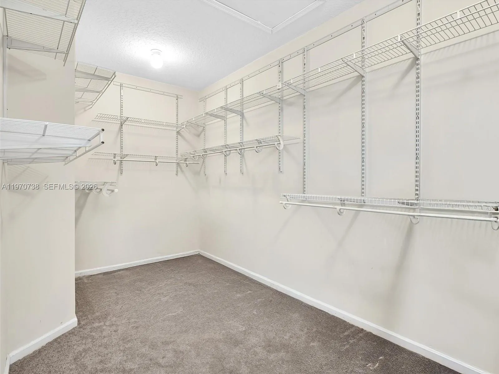 2756 Meadowood Dr 2756, Weston, Florida 33332, Weston, Florida 33332, 5 Bedrooms Bedrooms, ,5 BathroomsBathrooms,Residential Lease,For Rent,2756 Meadowood Dr 2756, Weston, Florida 33332,A11970738