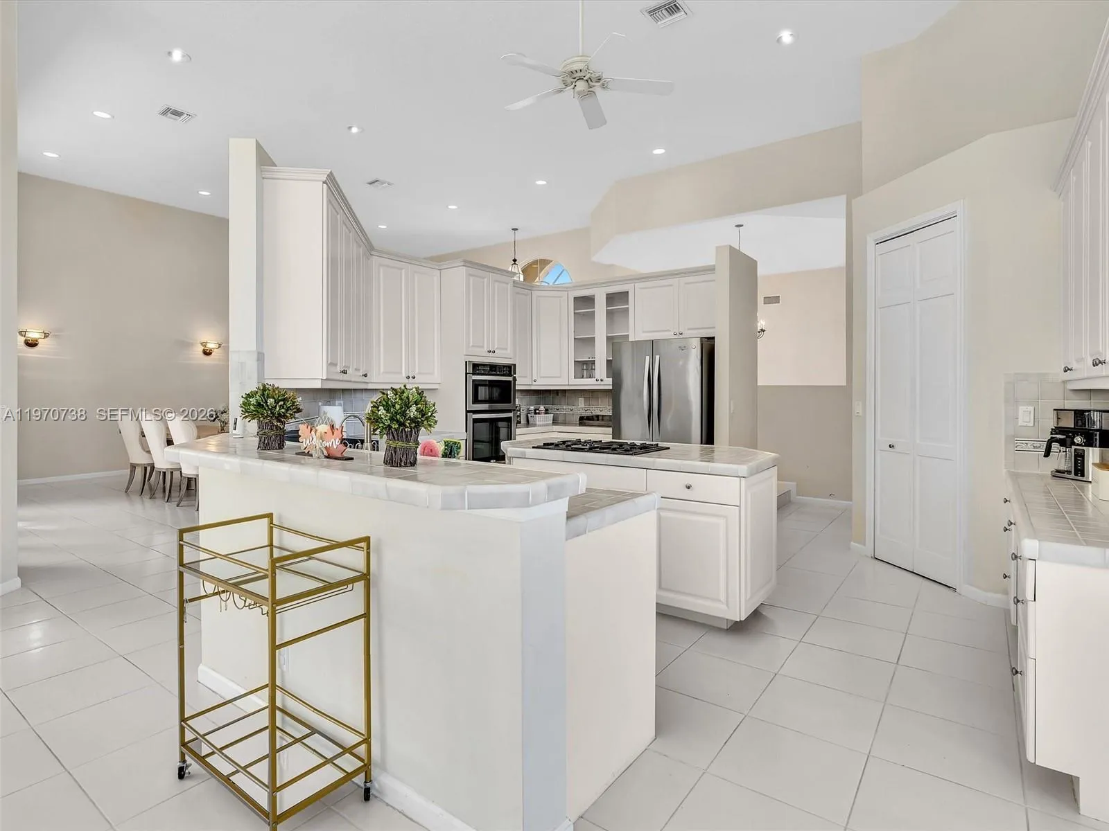 2756 Meadowood Dr 2756, Weston, Florida 33332, Weston, Florida 33332, 5 Bedrooms Bedrooms, ,5 BathroomsBathrooms,Residential Lease,For Rent,2756 Meadowood Dr 2756, Weston, Florida 33332,A11970738