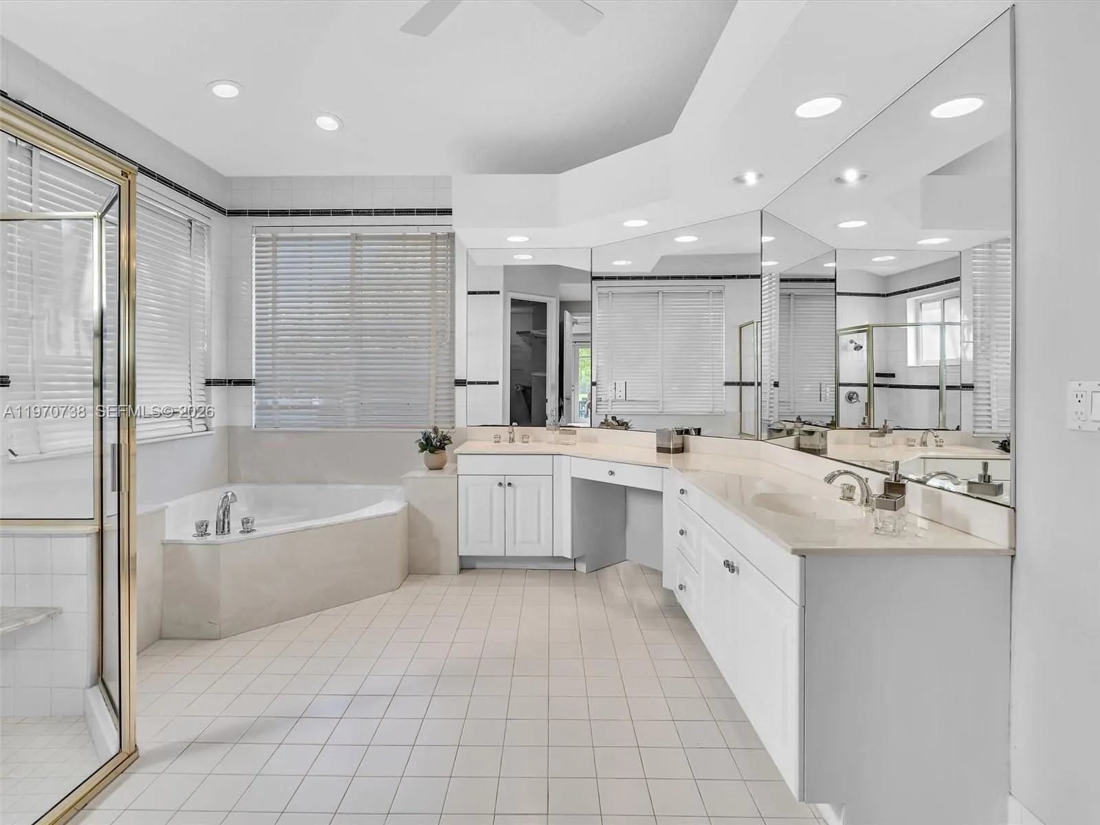 2756 Meadowood Dr 2756, Weston, Florida 33332, Weston, Florida 33332, 5 Bedrooms Bedrooms, ,5 BathroomsBathrooms,Residential Lease,For Rent,2756 Meadowood Dr 2756, Weston, Florida 33332,A11970738