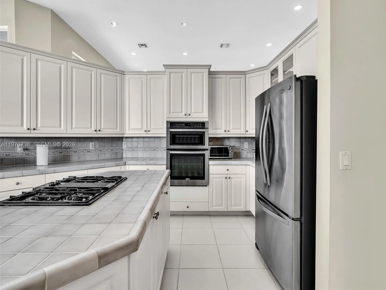 2756 Meadowood Dr 2756, Weston, Florida 33332, Weston, Florida 33332, 5 Bedrooms Bedrooms, ,5 BathroomsBathrooms,Residential Lease,For Rent,2756 Meadowood Dr 2756, Weston, Florida 33332,A11970738