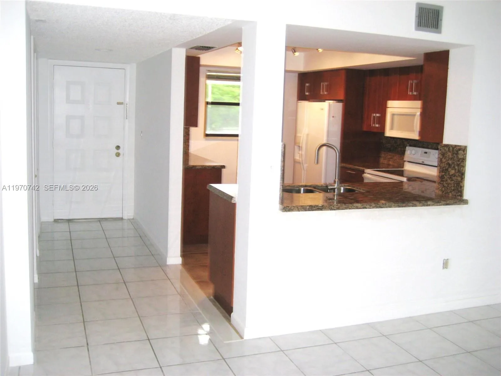 16051 Blatt Blvd 310, Weston, Florida 33326, Weston, Florida 33326, 2 Bedrooms Bedrooms, ,2 BathroomsBathrooms,Residential Lease,For Rent,16051 Blatt Blvd 310, Weston, Florida 33326,A11970742