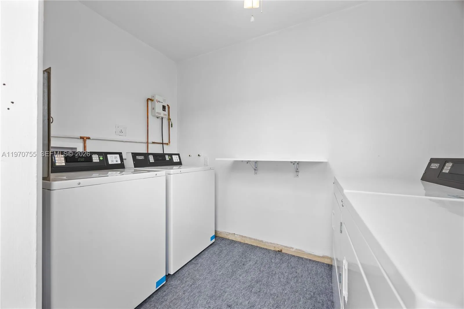 411 Se 3rd Ave 2, Hallandale Beach, Florida 33009, Hallandale Beach, Florida 33009, 1 Bedroom Bedrooms, ,1 BathroomBathrooms,Residential Lease,For Rent,411 Se 3rd Ave 2, Hallandale Beach, Florida 33009,A11970755