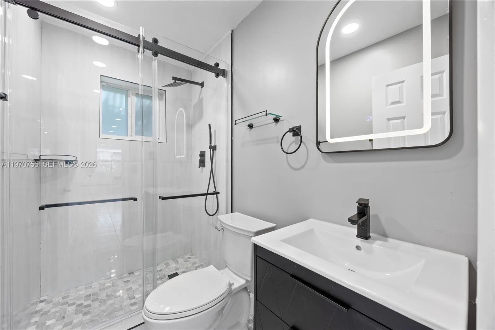 411 Se 3rd Ave 2, Hallandale Beach, Florida 33009, Hallandale Beach, Florida 33009, 1 Bedroom Bedrooms, ,1 BathroomBathrooms,Residential Lease,For Rent,411 Se 3rd Ave 2, Hallandale Beach, Florida 33009,A11970755