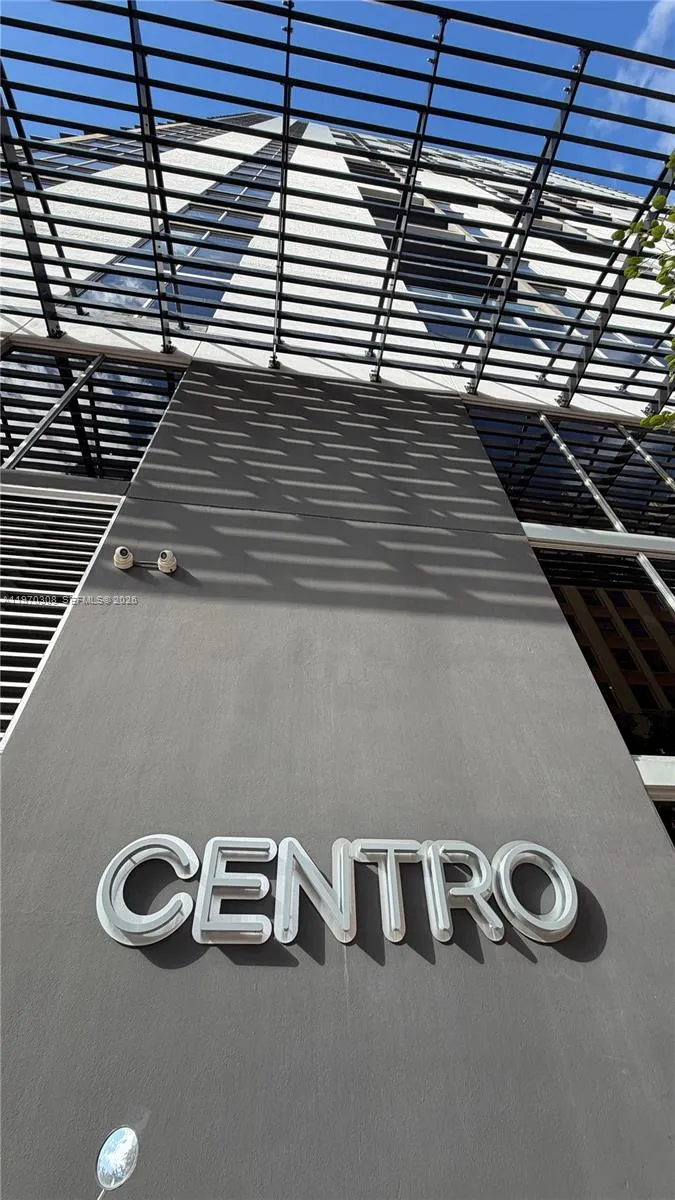 151 Se 1st St 1809, Miami, Florida 33131, Miami, Florida 33131, 1 Bedroom Bedrooms, ,1 BathroomBathrooms,Residential Lease,For Rent,151 Se 1st St 1809, Miami, Florida 33131,A11970308