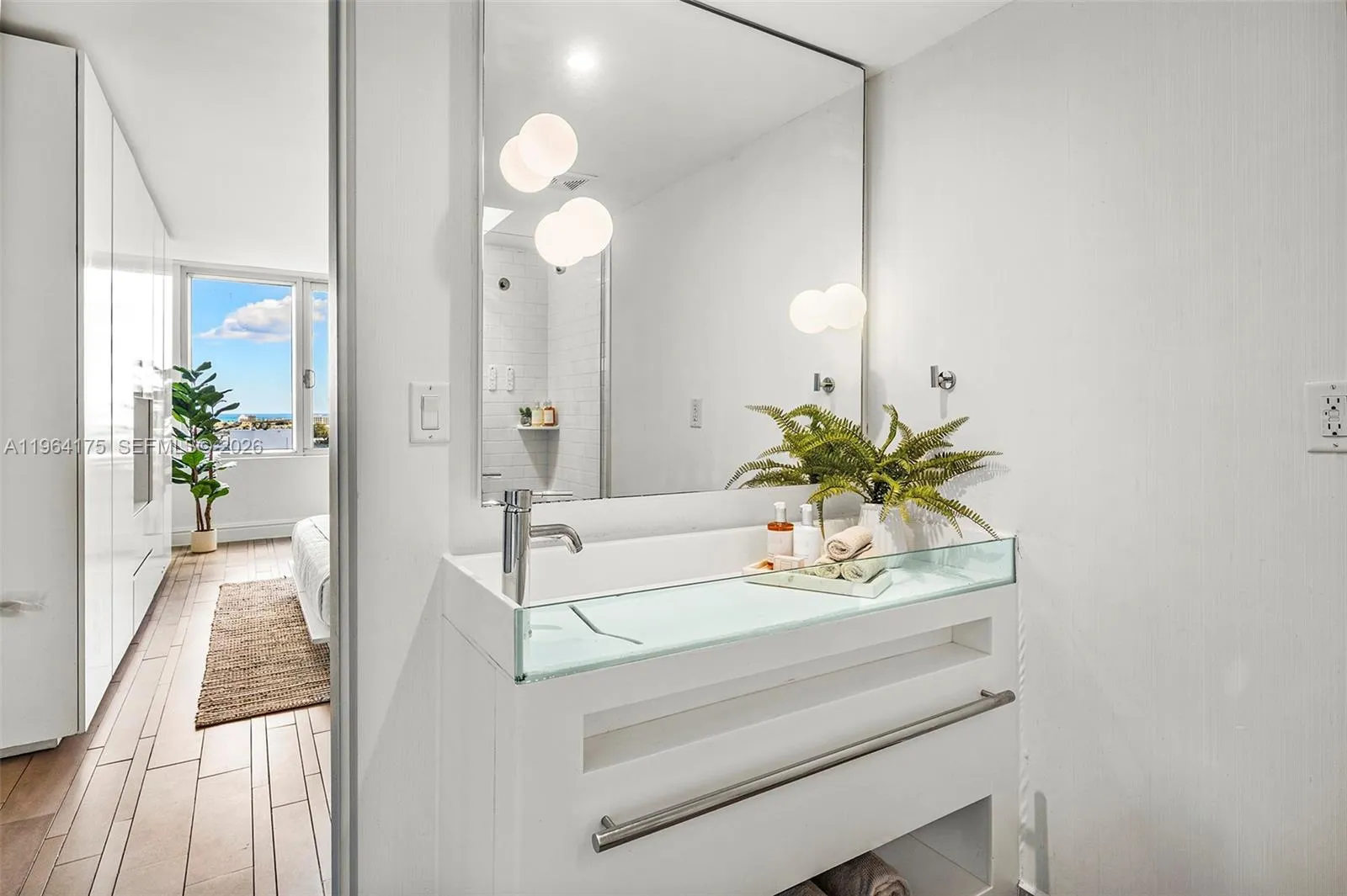 1100 West Ave 1123, Miami Beach, Florida 33139, Miami Beach, Florida 33139, 1 Bedroom Bedrooms, ,1 BathroomBathrooms,Residential Lease,For Rent,1100 West Ave 1123, Miami Beach, Florida 33139,A11964175