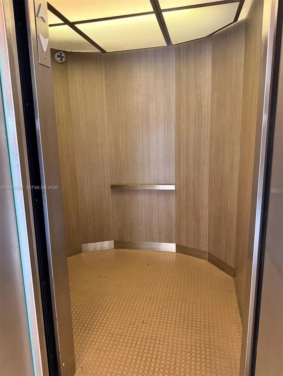 8050 Nw 8th St 1307, Miami, Florida 33126, Miami, Florida 33126, 1 Bedroom Bedrooms, ,1 BathroomBathrooms,Residential,For Sale,8050 Nw 8th St 1307, Miami, Florida 33126,A11970280