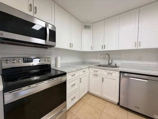 5020 Nw 79th Ave 203, Doral, Florida 33166, Doral, Florida 33166, 2 Bedrooms Bedrooms, ,2 BathroomsBathrooms,Residential Lease,For Rent,5020 Nw 79th Ave 203, Doral, Florida 33166,A11970770