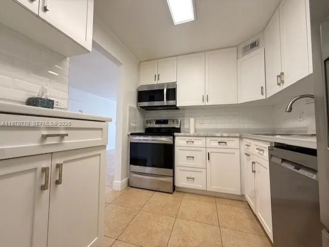 5020 Nw 79th Ave 203, Doral, Florida 33166, Doral, Florida 33166, 2 Bedrooms Bedrooms, ,2 BathroomsBathrooms,Residential Lease,For Rent,5020 Nw 79th Ave 203, Doral, Florida 33166,A11970770