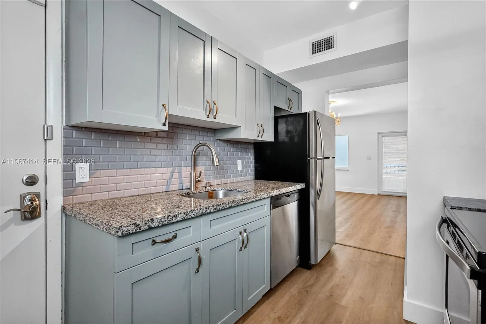 7207 Bay Drive #25, Miami Beach, Florida 33141, Miami Beach, Florida 33141, 2 Bedrooms Bedrooms, ,1 BathroomBathrooms,Residential,For Sale,7207 Bay Drive #25, Miami Beach, Florida 33141,A11967414