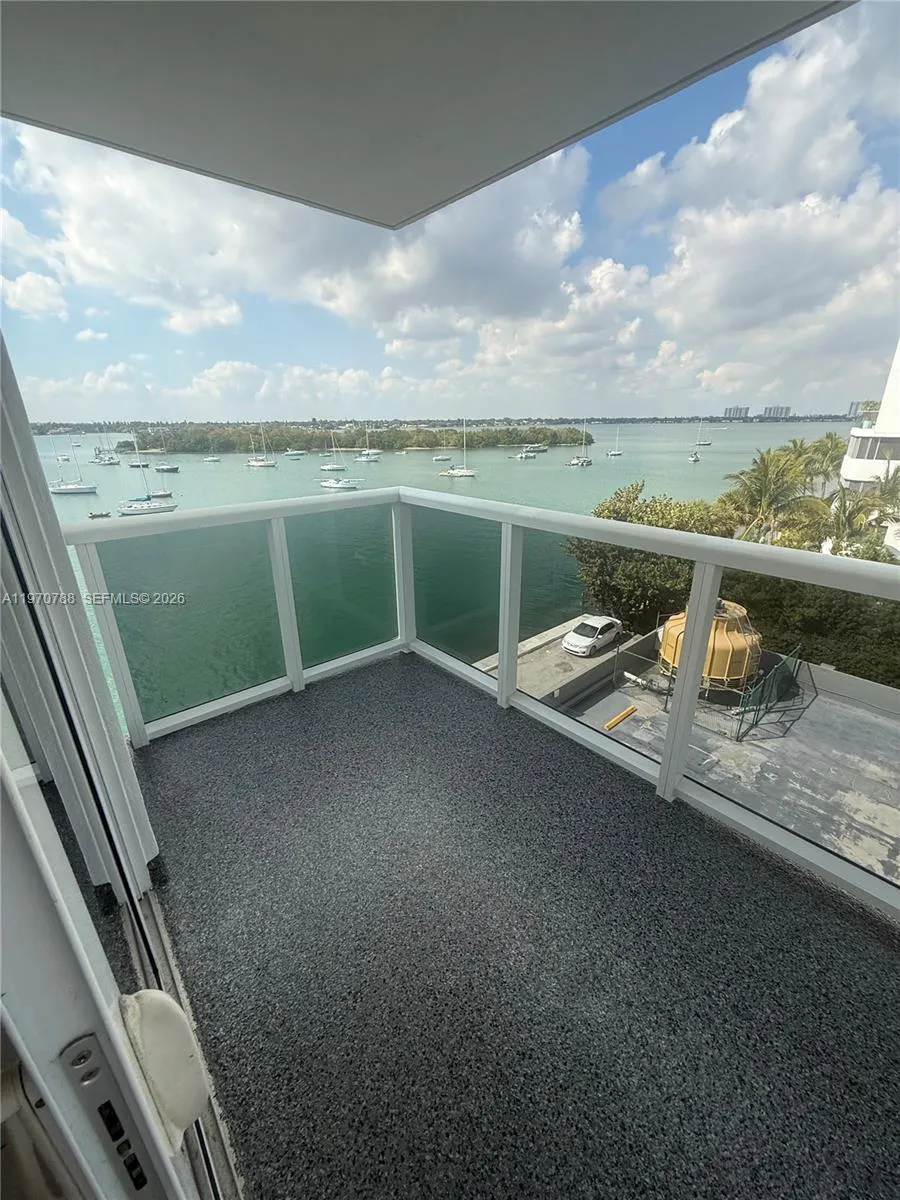 7928 West Dr 506, North Bay Village, Florida 33141, North Bay Village, Florida 33141, 2 Bedrooms Bedrooms, ,2 BathroomsBathrooms,Residential Lease,For Rent,7928 West Dr 506, North Bay Village, Florida 33141,A11970788