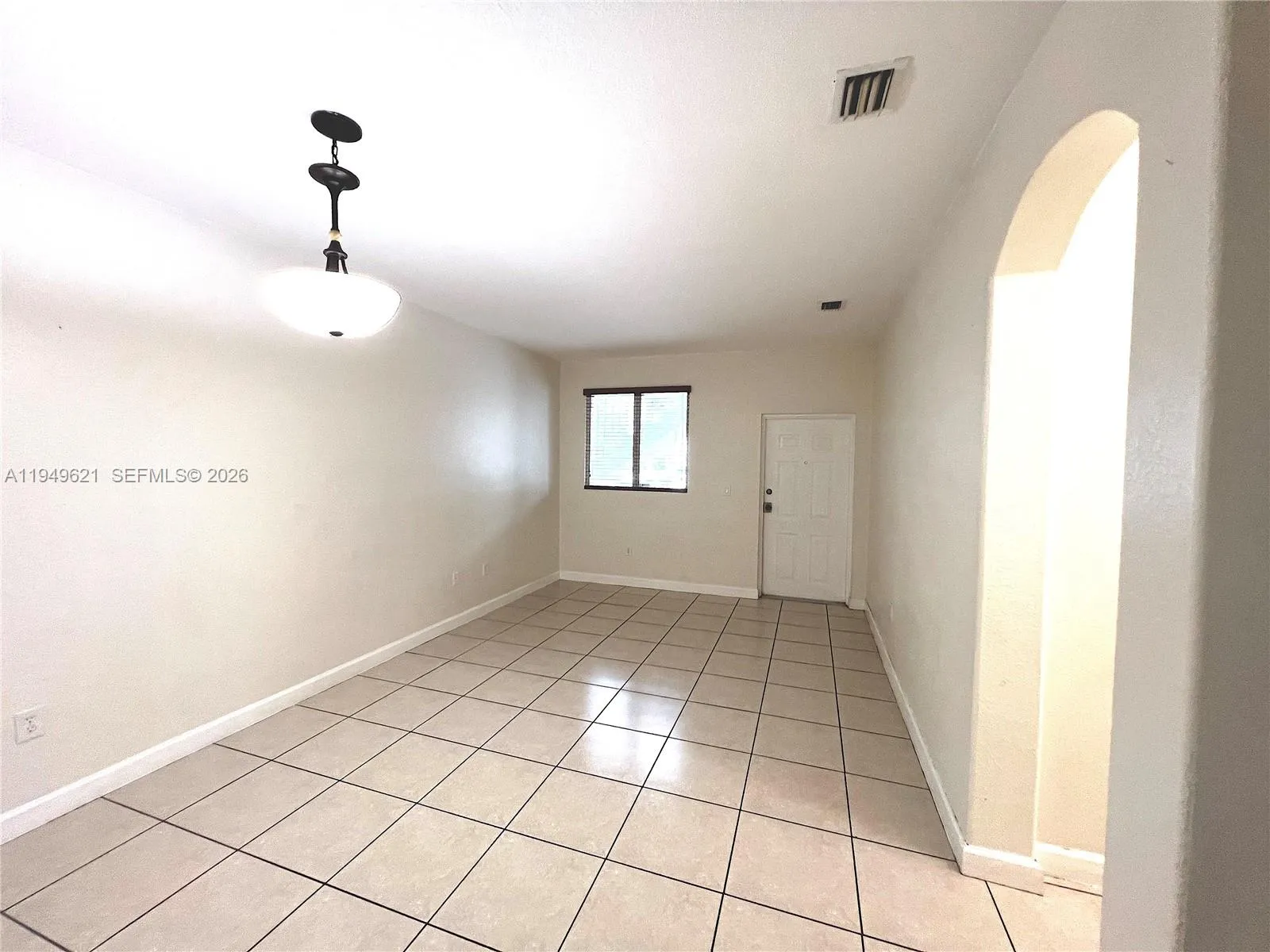 1660 Se 29th St 101, Homestead, Florida 33035, Homestead, Florida 33035, 3 Bedrooms Bedrooms, ,2 BathroomsBathrooms,Residential Lease,For Rent,1660 Se 29th St 101, Homestead, Florida 33035,A11949621