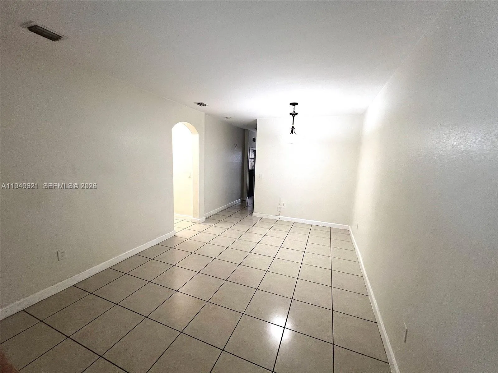 1660 Se 29th St 101, Homestead, Florida 33035, Homestead, Florida 33035, 3 Bedrooms Bedrooms, ,2 BathroomsBathrooms,Residential Lease,For Rent,1660 Se 29th St 101, Homestead, Florida 33035,A11949621