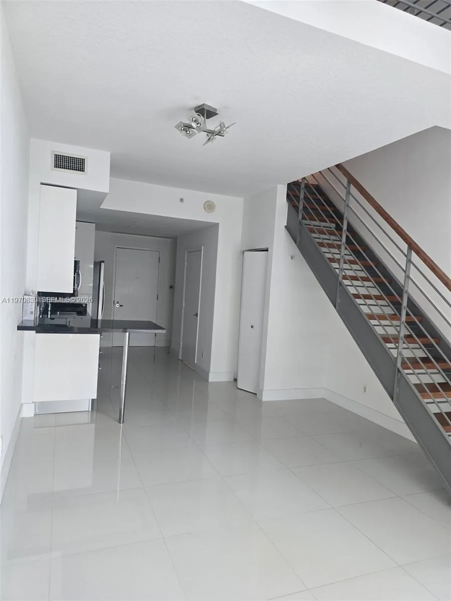 60 Sw 13th St 3218, Miami, Florida 33130, Miami, Florida 33130, 1 Bedroom Bedrooms, ,1 BathroomBathrooms,Residential Lease,For Rent,60 Sw 13th St 3218, Miami, Florida 33130,A11970830