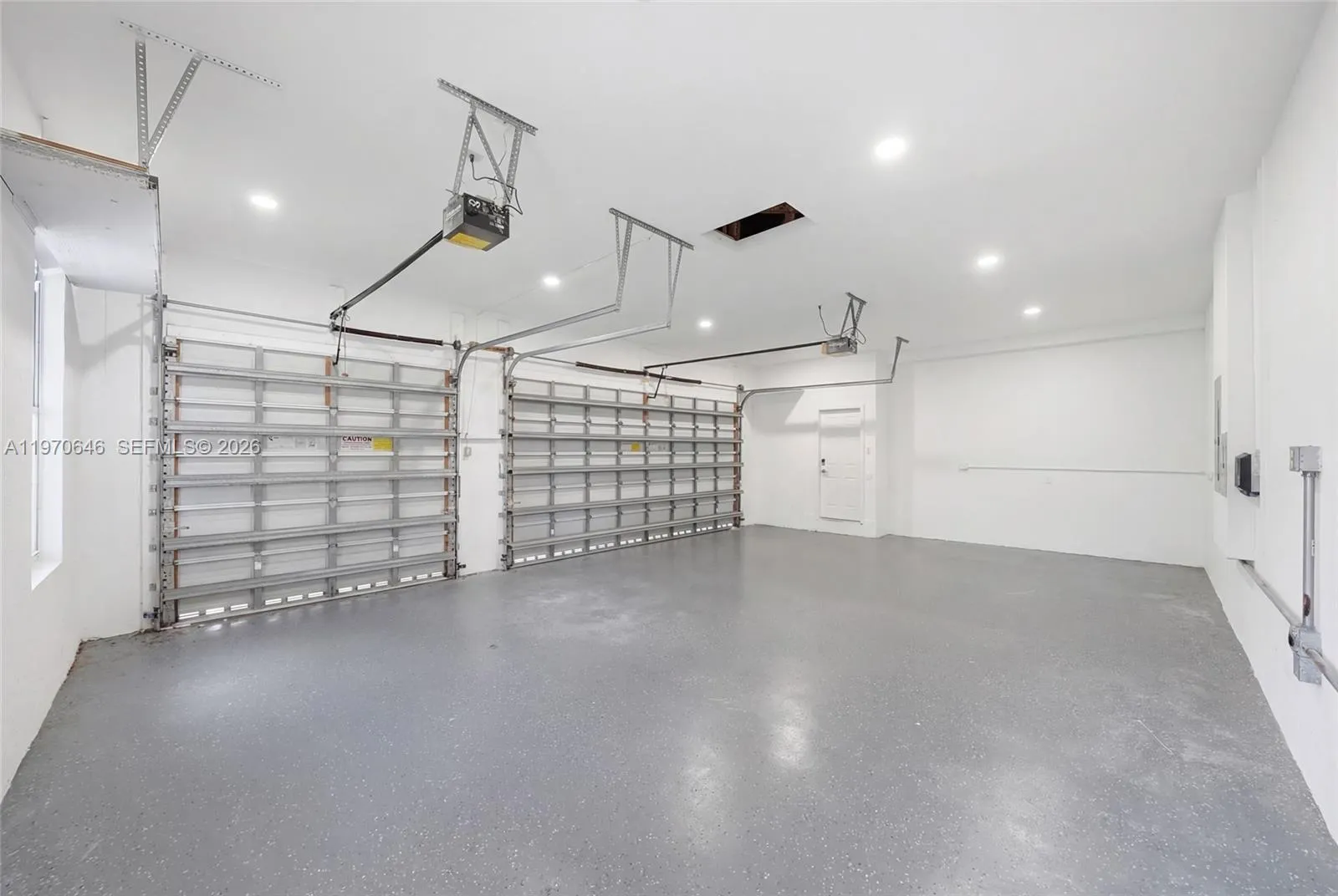 1887 Harbor View Cir, Weston, Florida 33327, Weston, Florida 33327, 6 Bedrooms Bedrooms, ,4 BathroomsBathrooms,Residential,For Sale,1887 Harbor View Cir, Weston, Florida 33327,A11970646