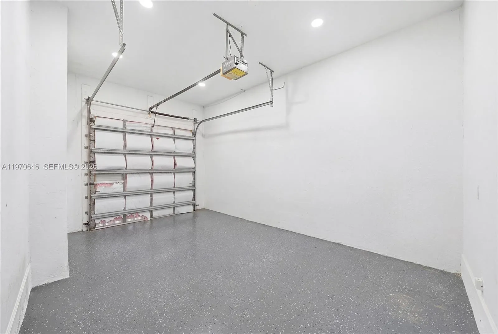 1887 Harbor View Cir, Weston, Florida 33327, Weston, Florida 33327, 6 Bedrooms Bedrooms, ,4 BathroomsBathrooms,Residential,For Sale,1887 Harbor View Cir, Weston, Florida 33327,A11970646