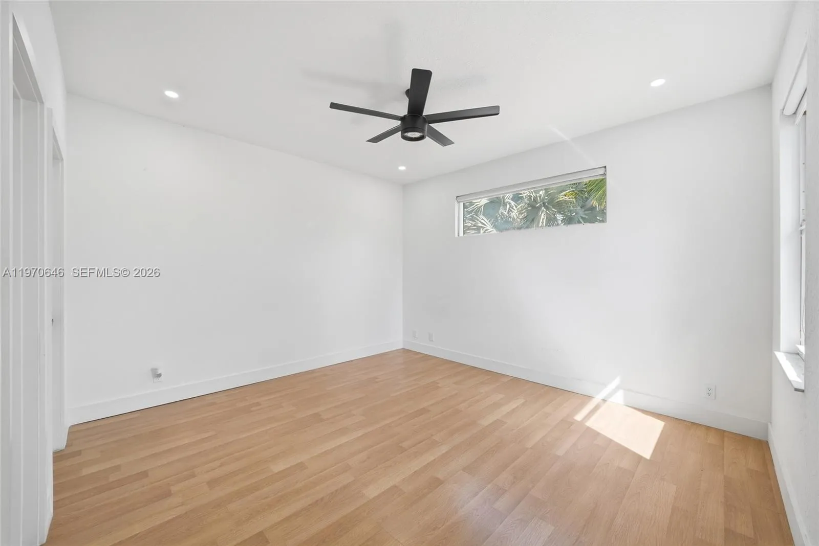 1887 Harbor View Cir, Weston, Florida 33327, Weston, Florida 33327, 6 Bedrooms Bedrooms, ,4 BathroomsBathrooms,Residential,For Sale,1887 Harbor View Cir, Weston, Florida 33327,A11970646