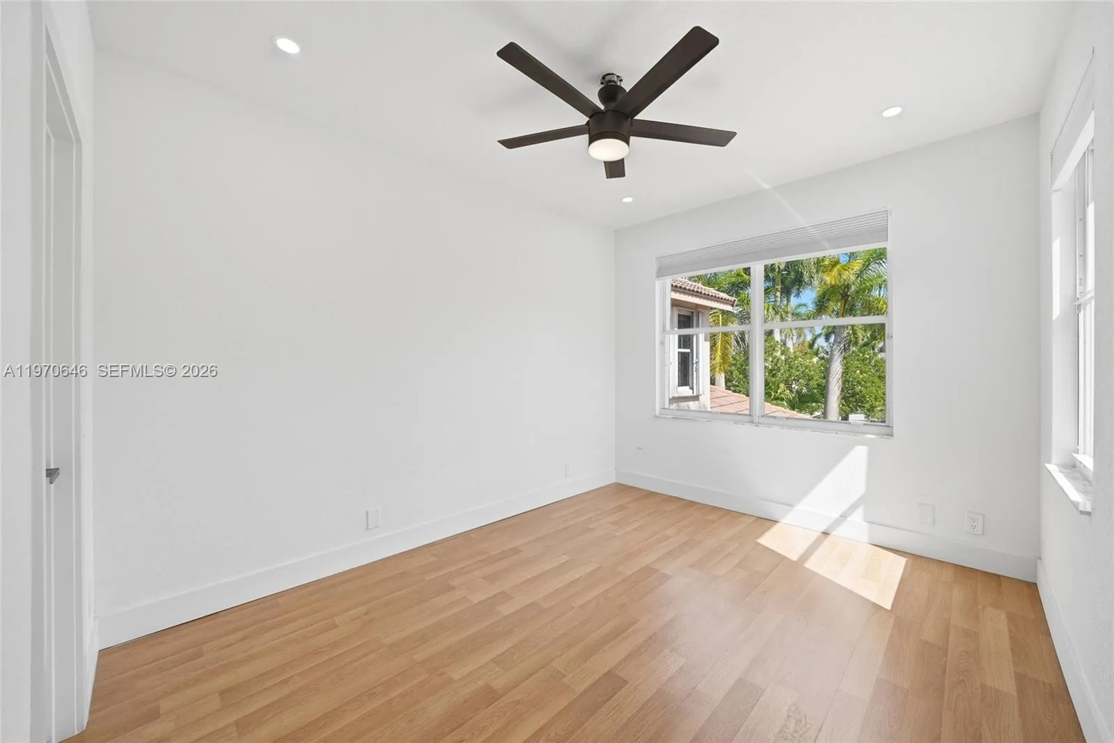 1887 Harbor View Cir, Weston, Florida 33327, Weston, Florida 33327, 6 Bedrooms Bedrooms, ,4 BathroomsBathrooms,Residential,For Sale,1887 Harbor View Cir, Weston, Florida 33327,A11970646