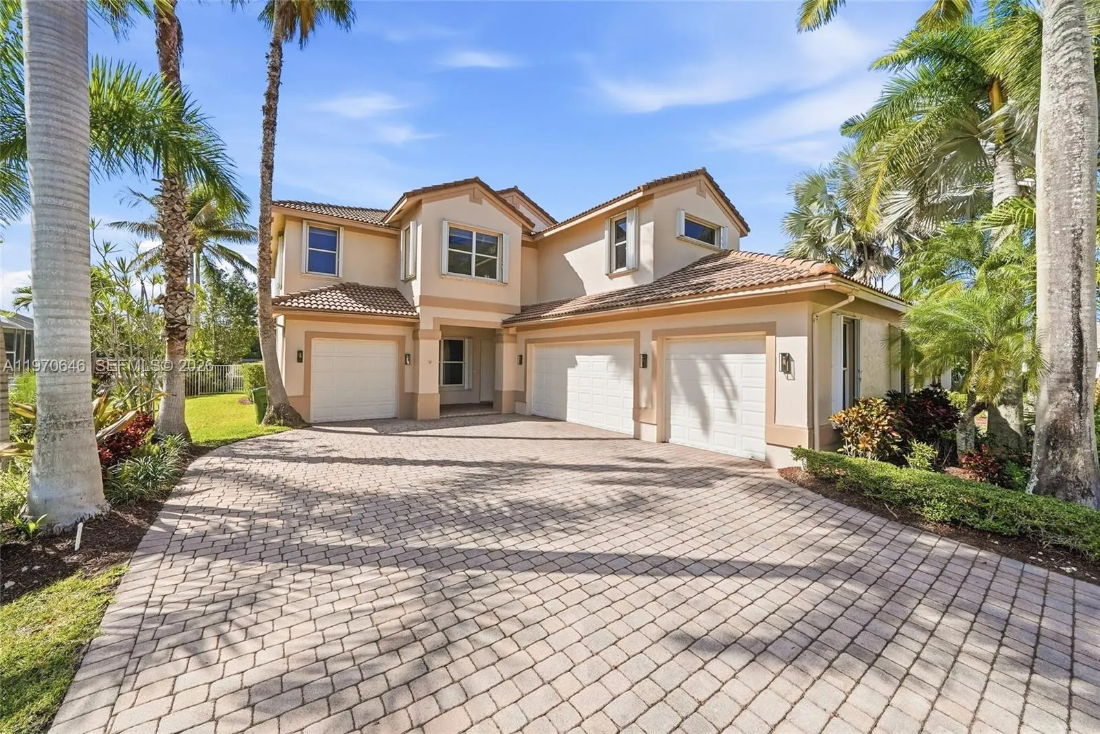 1887 Harbor View Cir, Weston, Florida 33327, Weston, Florida 33327, 6 Bedrooms Bedrooms, ,4 BathroomsBathrooms,Residential,For Sale,1887 Harbor View Cir, Weston, Florida 33327,A11970646