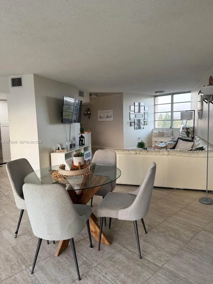 6911 Environ Blvd 8l, Lauderhill, Florida 33319, Lauderhill, Florida 33319, 2 Bedrooms Bedrooms, 1 Room Rooms,2 BathroomsBathrooms,Residential,For Sale,6911 Environ Blvd 8l, Lauderhill, Florida 33319,A11970905